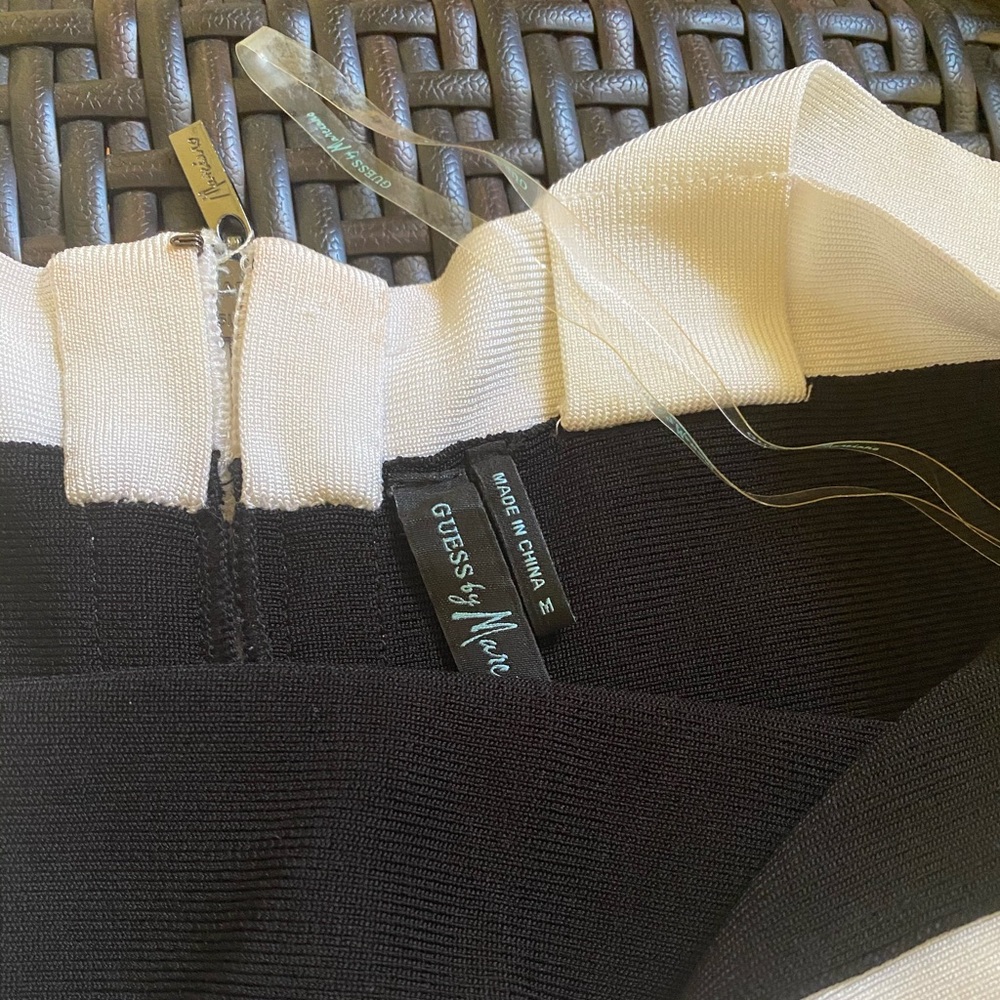 Guess by Marciano, Black & White bandaged dress - Picture 4 of 4